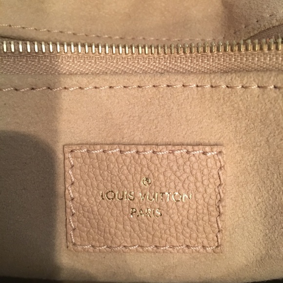 SOLD OUT MINT CONDITION Louis Vuitton Bag - Picture 5 of 6